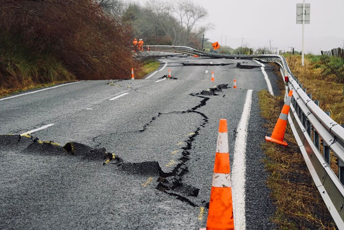 How to Stay Safe During Dangerous Weather Conditions: A Guide for Employers and Employees